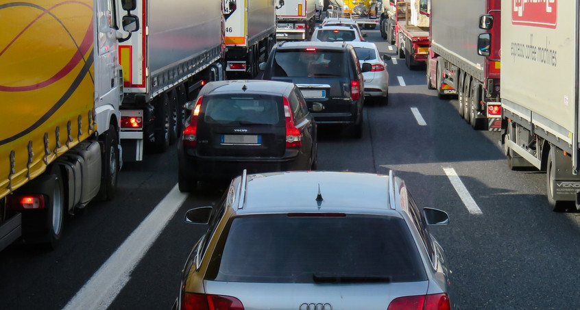 Reifenpanne führt zu Unfallchaos auf der A4