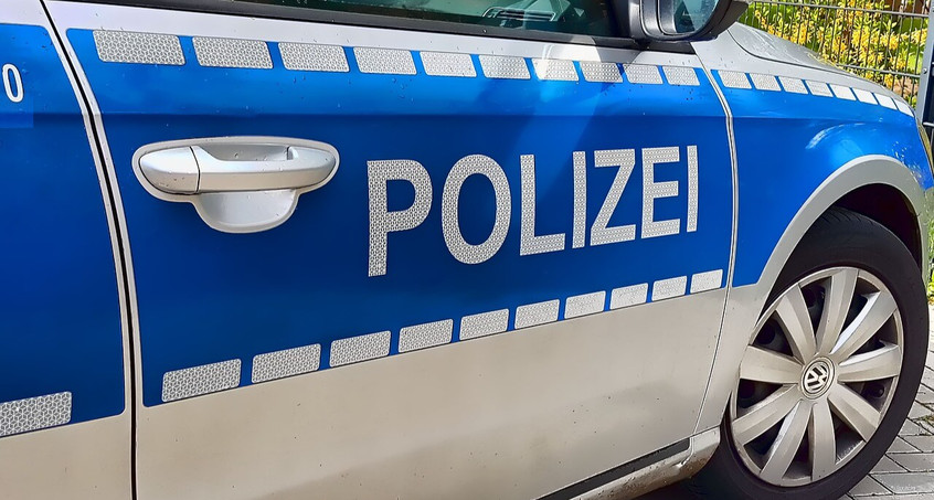 Wer kennt diese Männer? - Polizei fahndet mit Phantombildern nach Automatensprengern