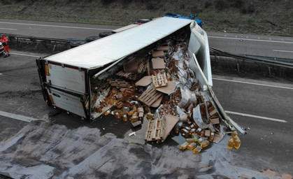 Unfall auf der A38: Autobahn beidseitig gesperrt