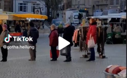 Virales TikTok-Video: Dafür stehen Kunden schon an, bevor der Marktstand da ist 