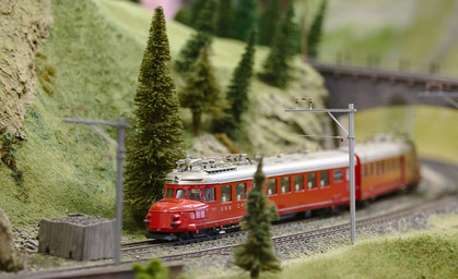 Suhler Modelleisenbahnfreunde ziehen in neuen Vereinsraum 