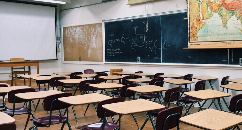 Tablet und Laptop statt Tafel: Warum digitales Lernen auch in der Grundschule schon wichtig ist