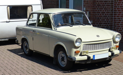 Trabbi-Heben auf dem Arnstädter Stadtfest