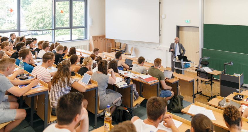 Berufliche Zukunftsperspektiven am Hochschulinfotag der Dualen Hochschule in Eisenach entdecken